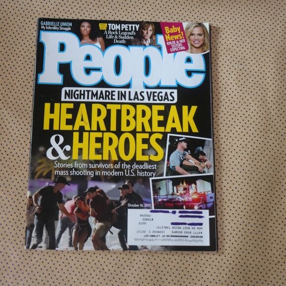People Nightmare in Las Vegas Magazine - Picture 1 of 2